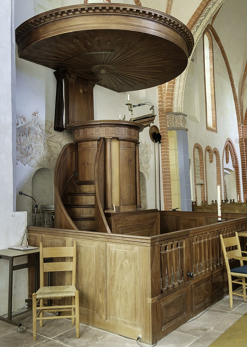 Preekstoel in de Mariakerk in 't Zandt.